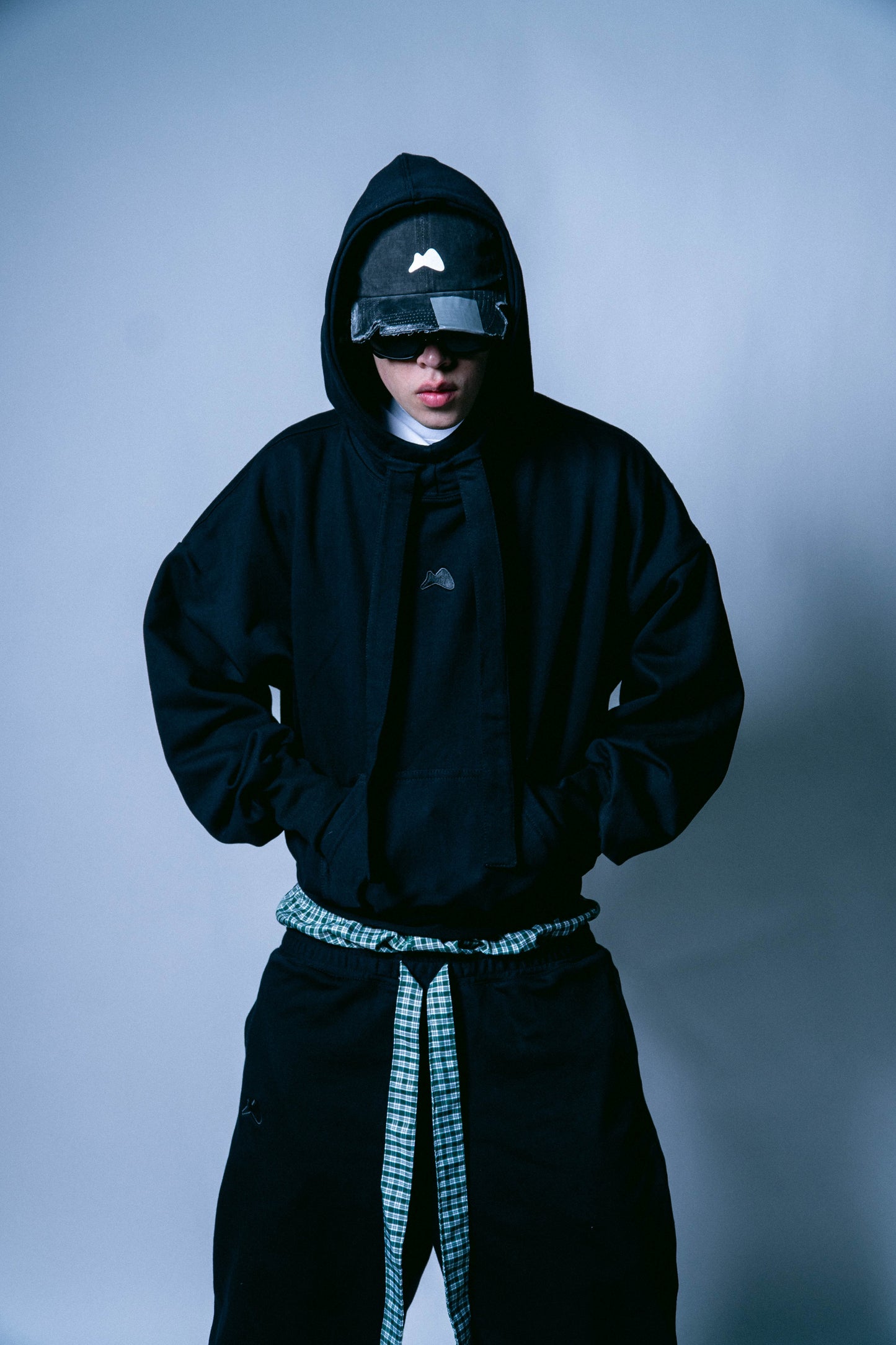 ARK_HOODIE / 6:14 / MEN