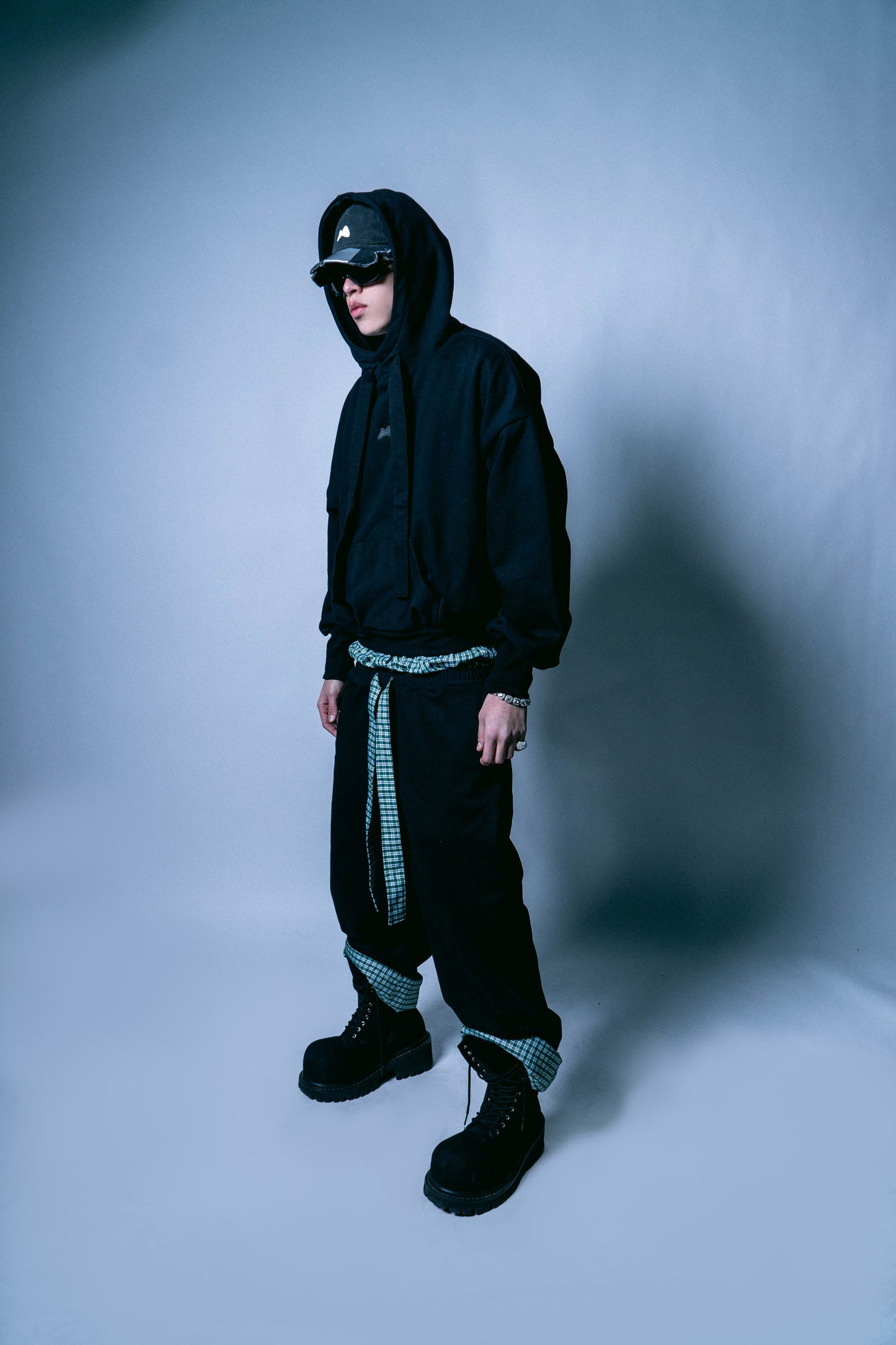 THOMAS_SWEATPANTS / 20:29 / MEN